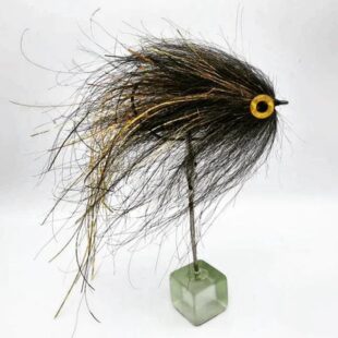 Weedless Hook Black & Gold Pike Fly